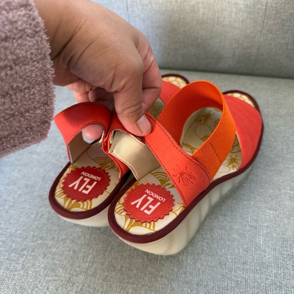 Fly London Yiko YIKO414FLY-003 Womens Red Leather Wedges Sandals Shoes size 6/5 - Picture 8 of 10